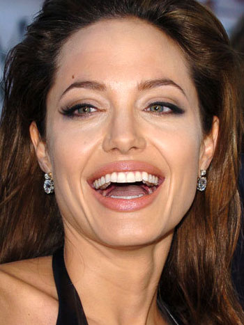 Celebrity_Angelina Jolie